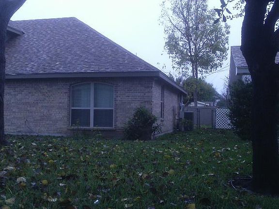 3rd image of 1312 Hibiscus Ave