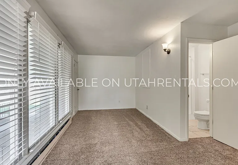 2233 S 200 W #4 — Photo 7