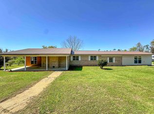 2071 Gay Ave, Sneads, FL 32460