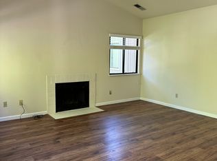 2551 Westberry Dr, Santa Rosa, CA 95403