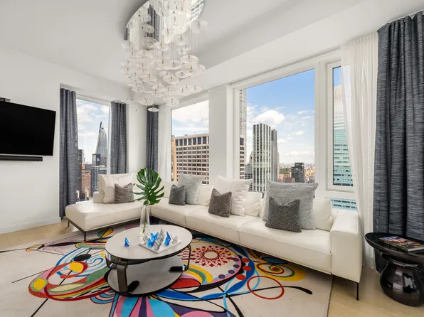 138 East 50th Street 53A image 1 of 27