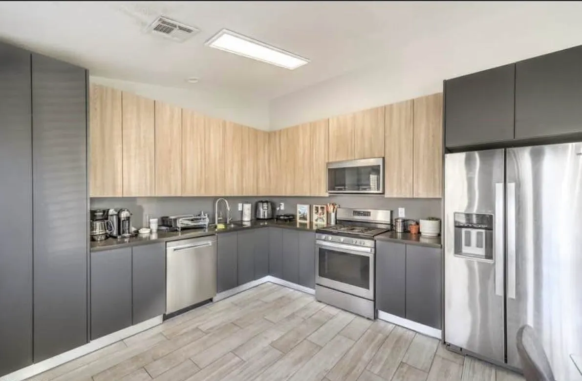 2 bed, 1164 sqft, $2,300 — Photo 4