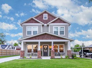 228 NW 2nd St, Moore, OK 73160