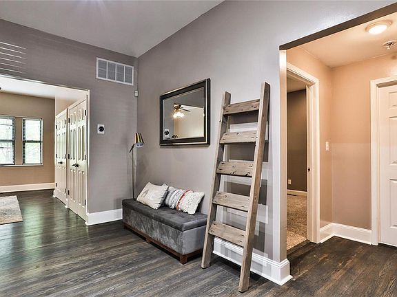 5th image of 18 N Taylor Ave APT 1S