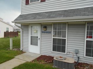 28408 Raleigh Crescent Dr, Chesterfield, MI 48051