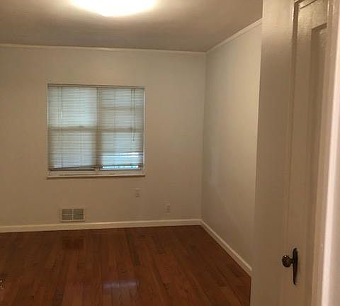 4th image of 73-42 197th St Floor 1
