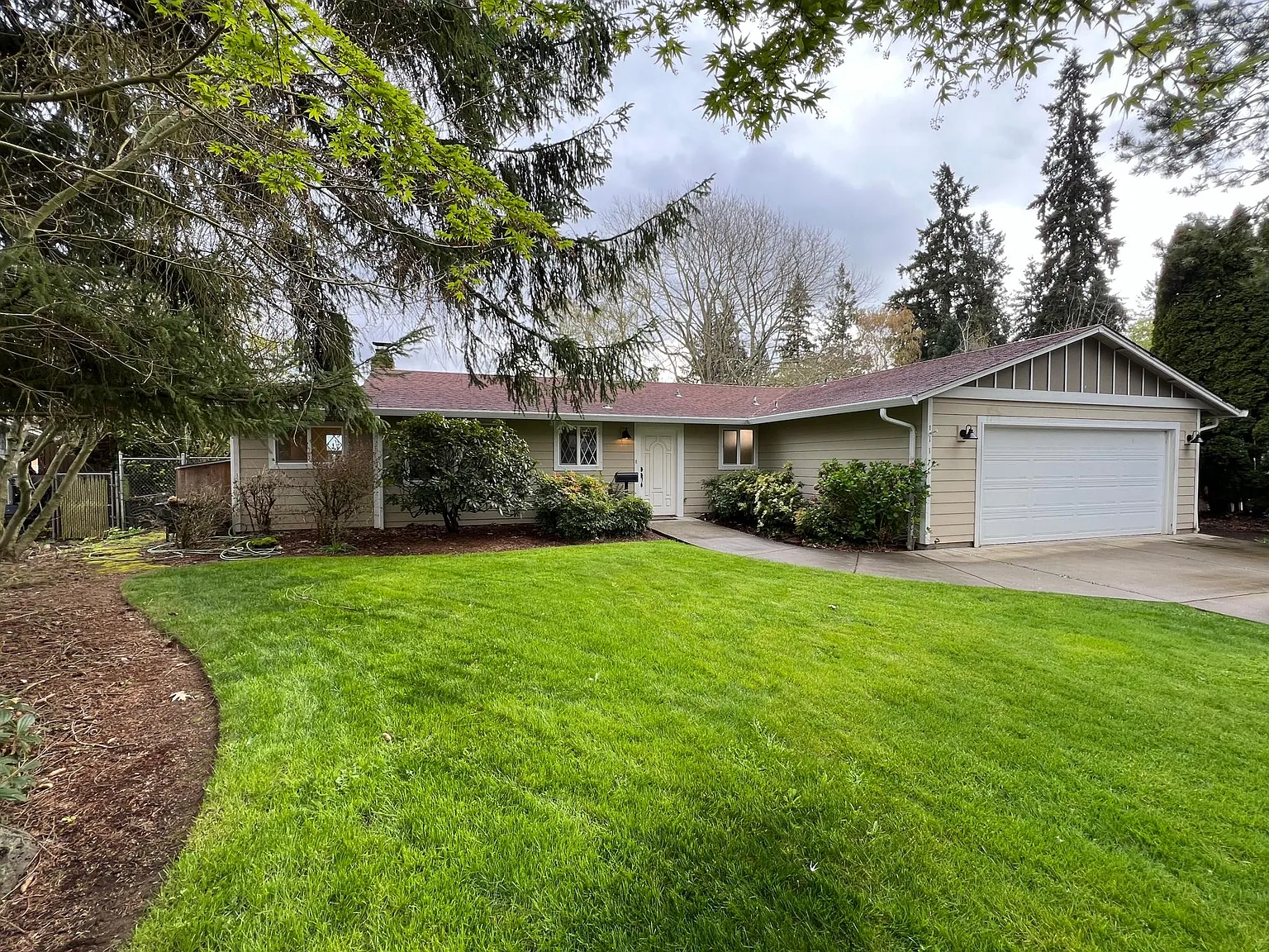 1117 NW Westridge St — Photo 1