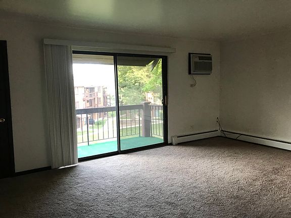4th image of 1513 N Winslowe Dr APT 3A