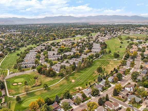 Home backs to Lake Arbor 18 hole public golf coarse