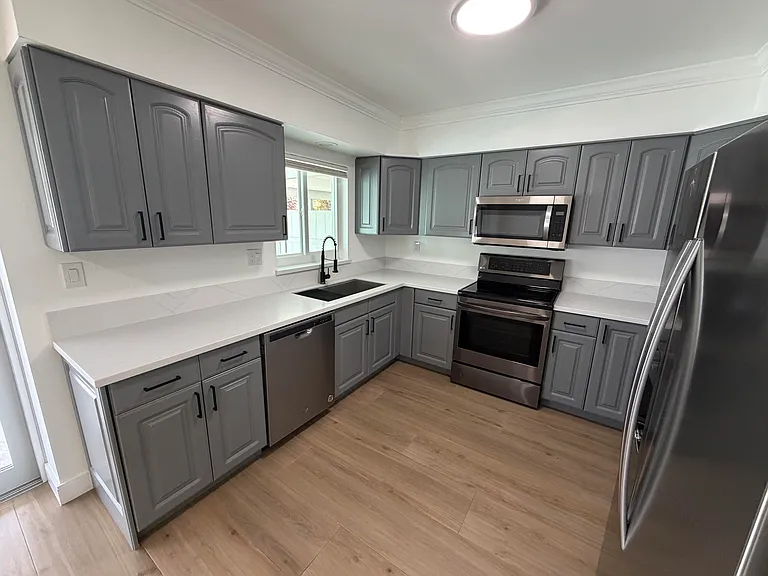 498 W Conference Dr #N — Photo 1