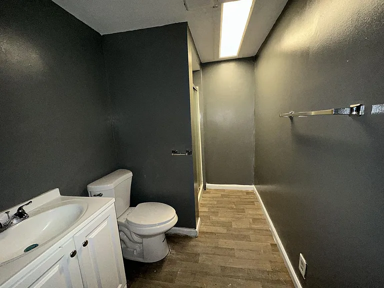 107 Anistasia Dr — Photo 20