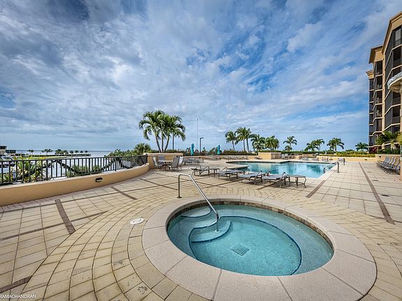 3rd image of 3313 Sunset Key Cir Unit 307
