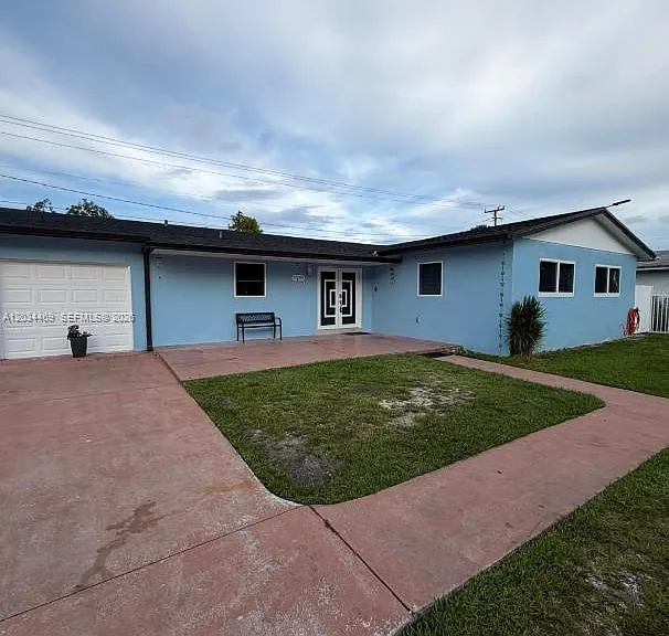 20301 SW 117th Ave — Photo 2