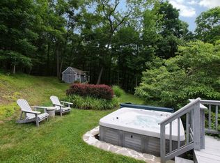 104 Head Of Meadow Rd, Newtown, CT 06470