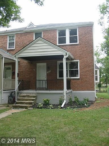 2nd image of 3903 Glengyle Ave