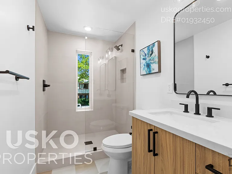2822 D St — Photo 8