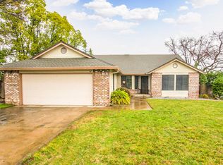 2808 Howard Dr, Redding, CA 96001