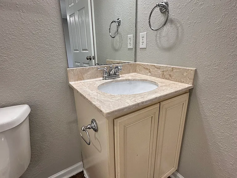 863 Blue Spruce Way #863 — Photo 45