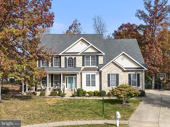 3rd image of 102 Darby Dr