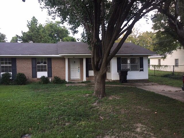 1st image of 1462 N Robertshaw St