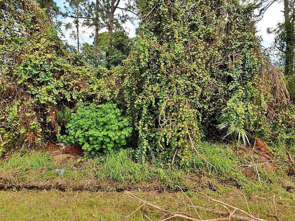 1st image of 1765 SE Aires Lane
