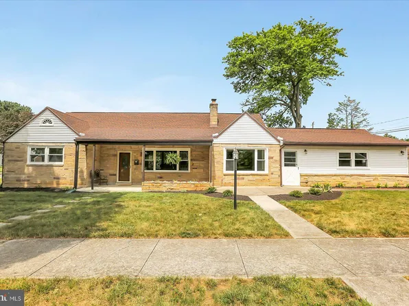 1903 Beckley Dr, New Cumberland, PA 17070