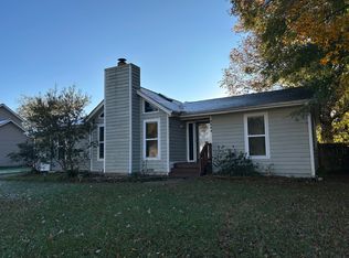 2304 Mirror Lake Dr, Virginia Beach, VA 23453