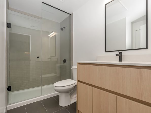 31 Huron St #313, Collingwood, ON L9Y 1C4