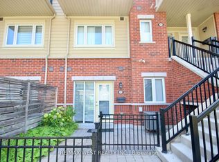 250 Sunny Meadow Blvd #273, Brampton, ON L6R 3Y7