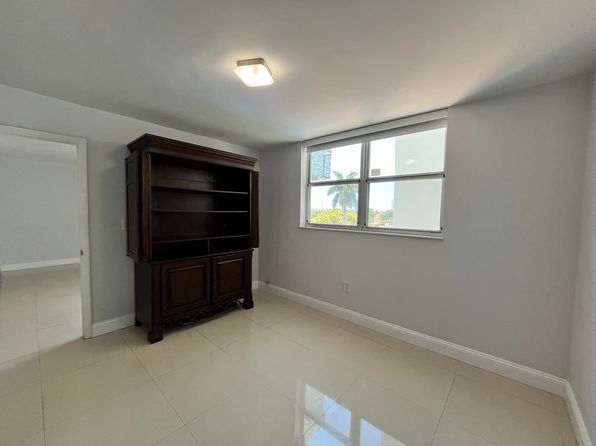 5050 NW 7th St #333