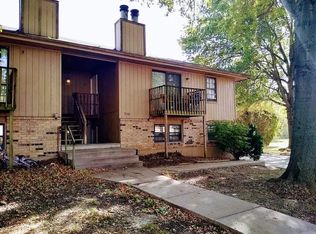 715 NE Barnes Dr APT A, Lees Summit, MO 64086