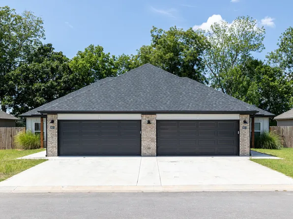 Farmington Hills Duplexes