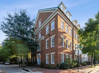 700 Lyles Ln, Alexandria, VA 22314