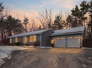 15 Monroe Drive, Naples, ME 04055