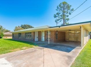 660 Saint Charles St, Breaux Bridge, LA 70517