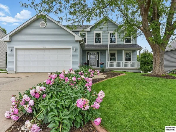 5805 S 160th St, Omaha, NE 68135