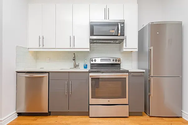 Kitchen, photo 2