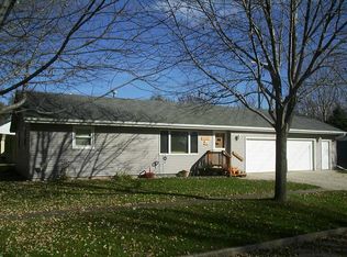 700 E Michigan Ave, George, IA 51237
