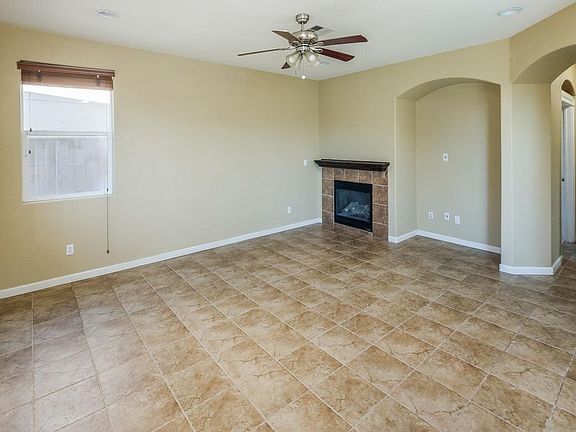 5th image of 993 Silverton Cir