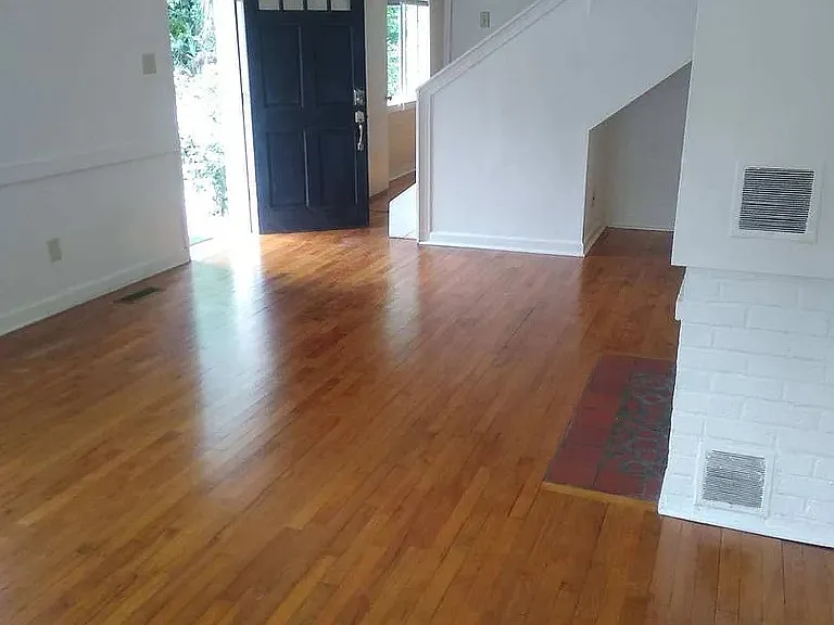 815 Buena Vista Dr — Photo 4