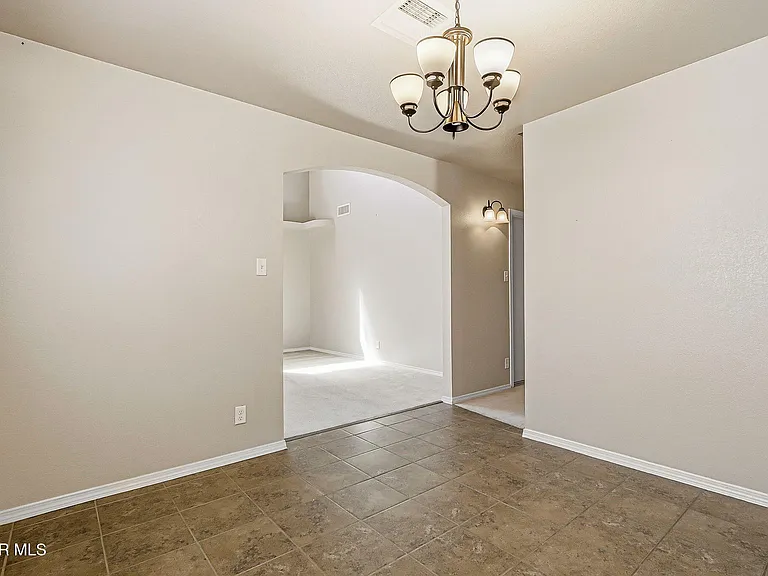 2300 Glitter Point — Photo 18