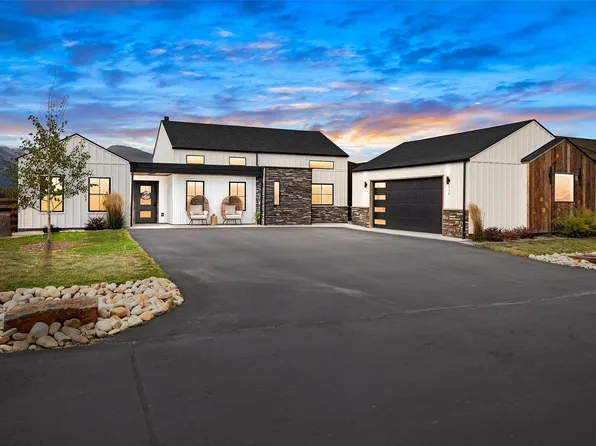 135 Farm Land Ln, Corvallis, MT 59828