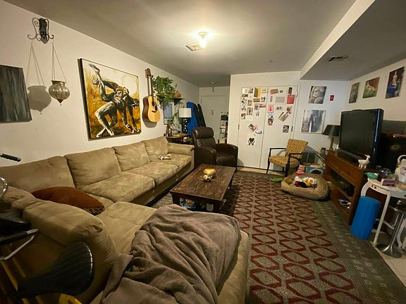 4th image of 18 Meserole St APT 1A