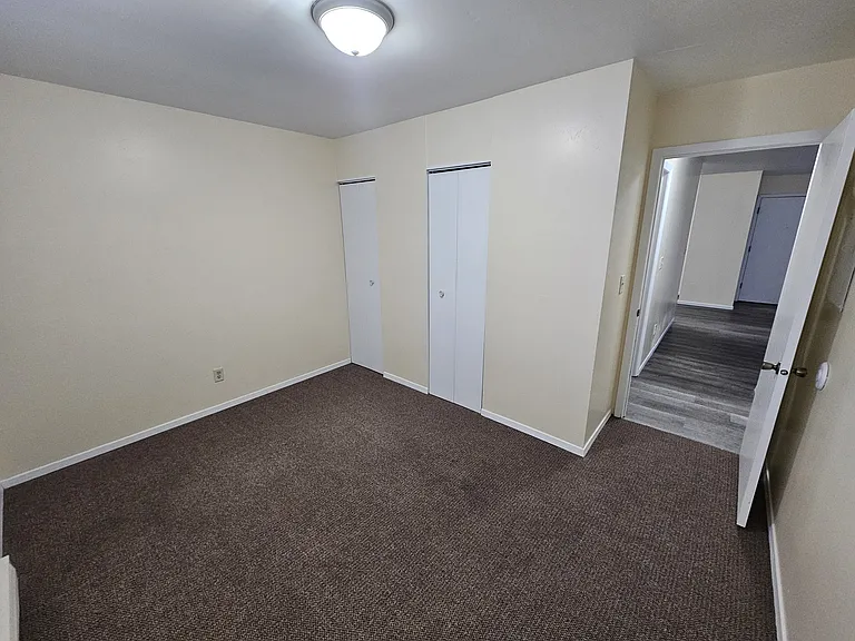 1731 La Crescent St #57 — Photo 17
