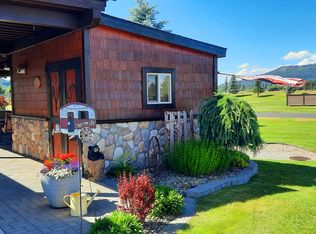 66 Sand Trap Ln, Blanchard, ID 83804