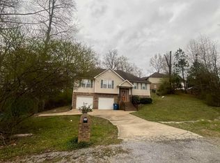 33 Oakbrook Cir, Cleveland, AL 35049
