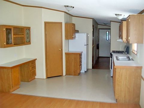 2nd image of 195 Belle Villa Blvd
