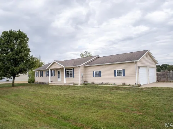 291 Carter St, Beckemeyer, IL 62219