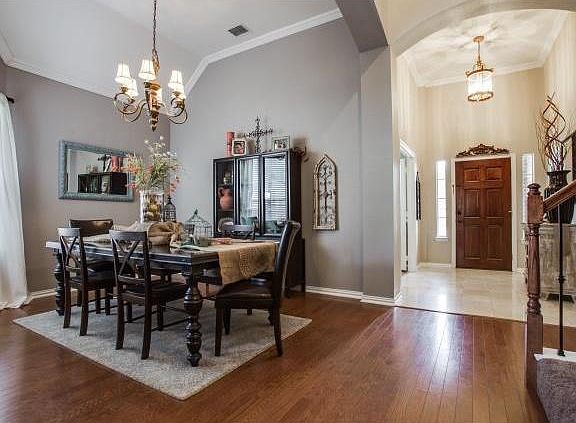 3rd image of 5404 Stone Cliff Ct