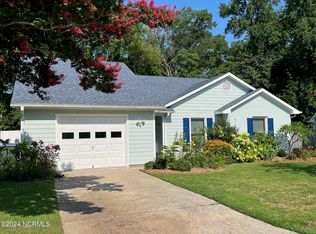 1677 Scarborough Rd, Greenville, NC 27858
